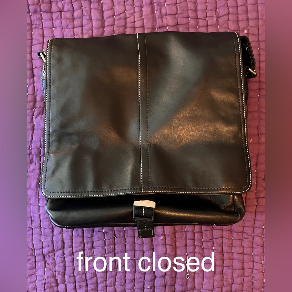 Coach Classic Leather men’s women’s Unisex Black Crossbody Messenger Bag F70105